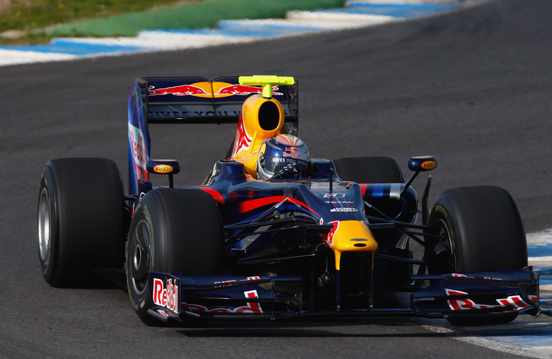 Illustration for article titled Red Bull Racing 2009 RB5 F1 Car Debuts At Circuito De Jerez, Gets Wings